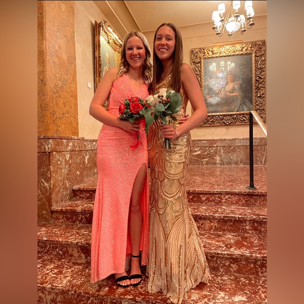 A& N (Alayna Gown) Luxury Gold Prom Dress